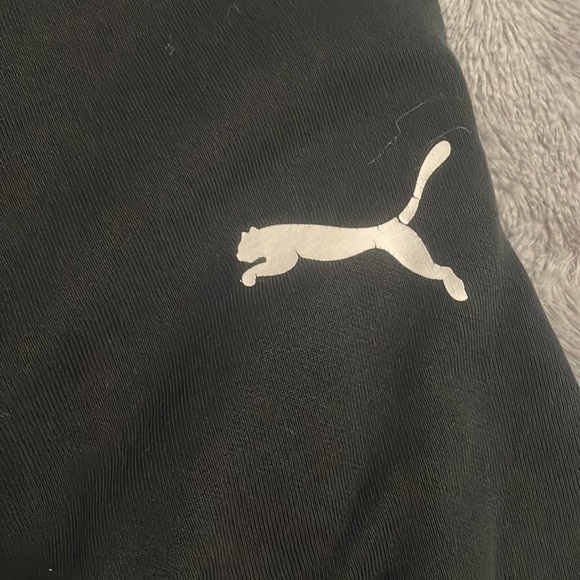 Size large Puma women’s sweatpants - Picture 3 of 4